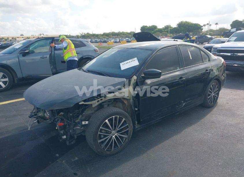 Photo 2 of 2016 Volkswagen Jetta 1.8T SPORT (VIN 3VWD17AJ6GM289355)