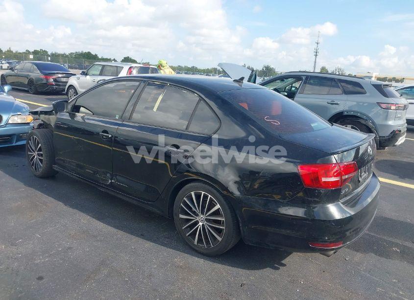 Photo 3 of 2016 Volkswagen Jetta 1.8T SPORT (VIN 3VWD17AJ6GM289355)