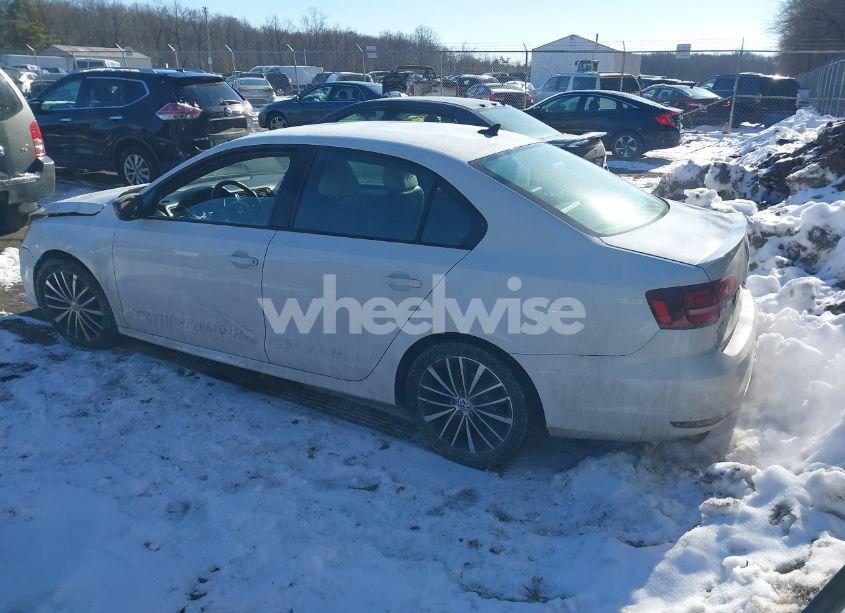 Photo 3 of 2016 Volkswagen Jetta 1.8T SPORT (VIN 3VWD17AJ6GM394803)