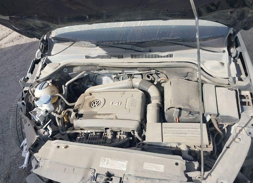 Photo 10 of 2016 Volkswagen Jetta 1.8T SPORT (VIN 3VWD17AJ6GM398480)