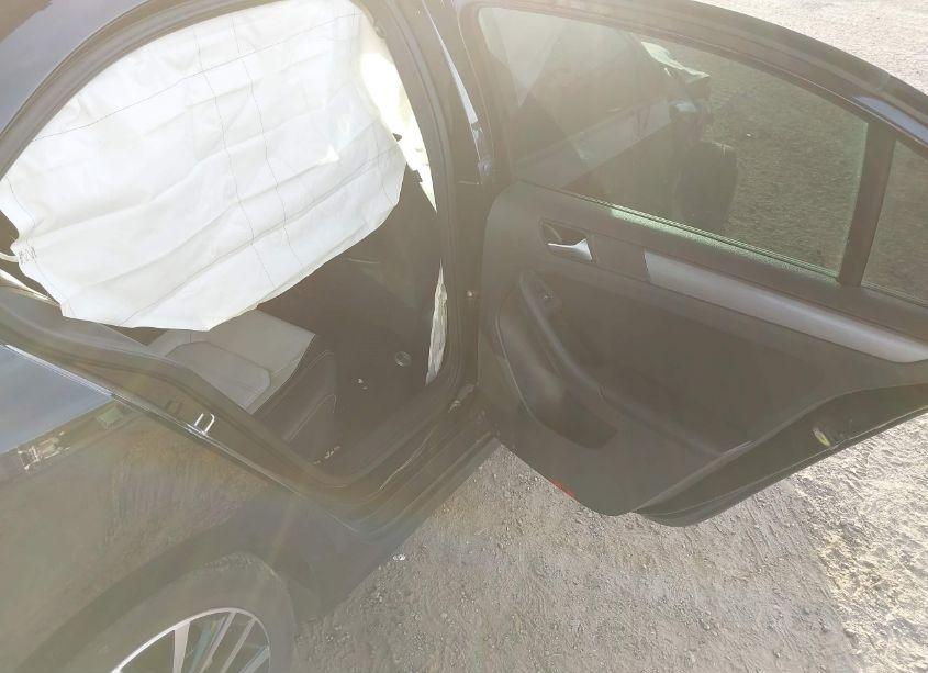 Photo 8 of 2016 Volkswagen Jetta 1.8T SPORT (VIN 3VWD17AJ6GM398480)