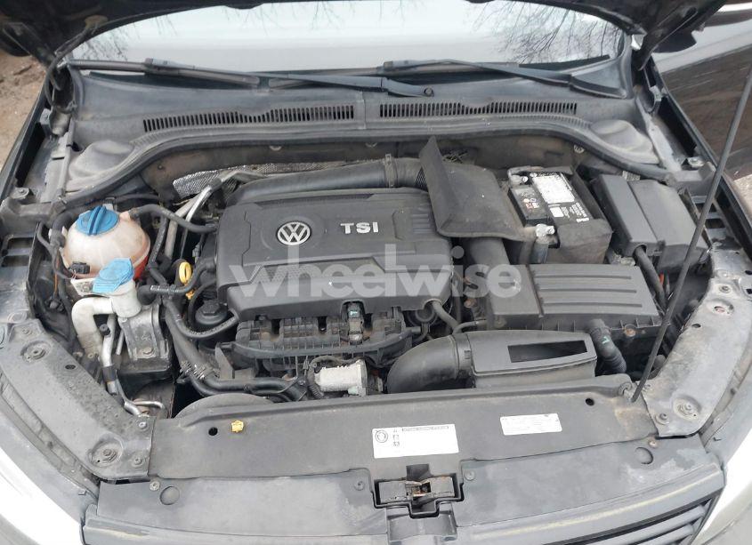 Photo 10 of 2014 Volkswagen Jetta 1.8T SE (VIN 3VWD17AJ7EM364707)