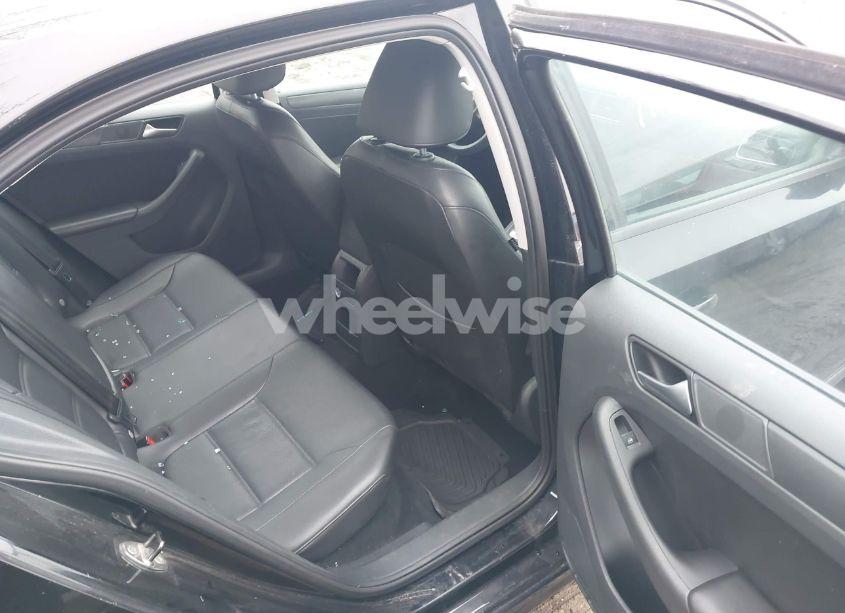 Photo 8 of 2014 Volkswagen Jetta 1.8T SE (VIN 3VWD17AJ7EM364707)