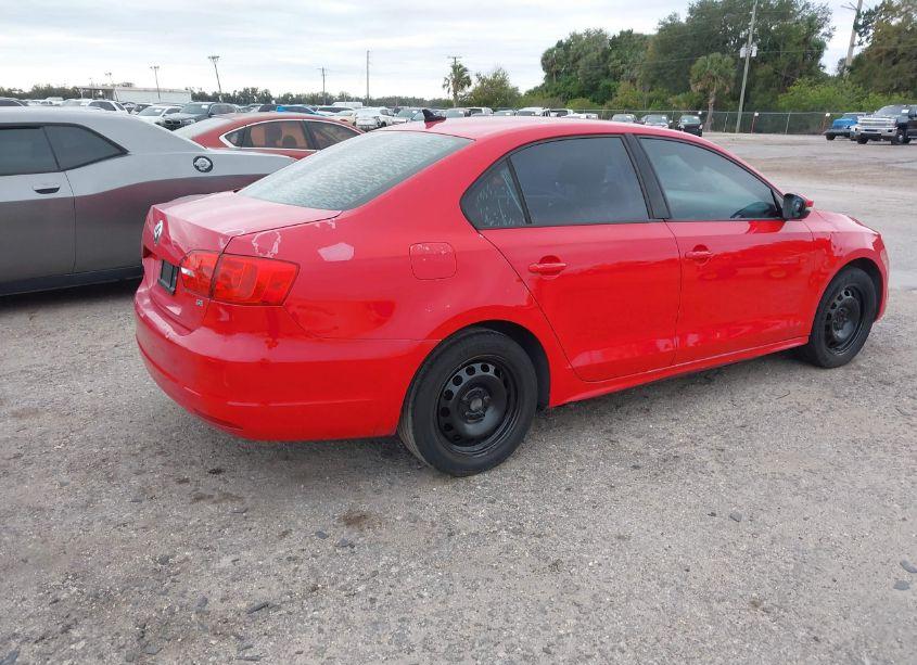 Photo 4 of 2014 Volkswagen Jetta 1.8T SE (VIN 3VWD17AJ7EM368224)