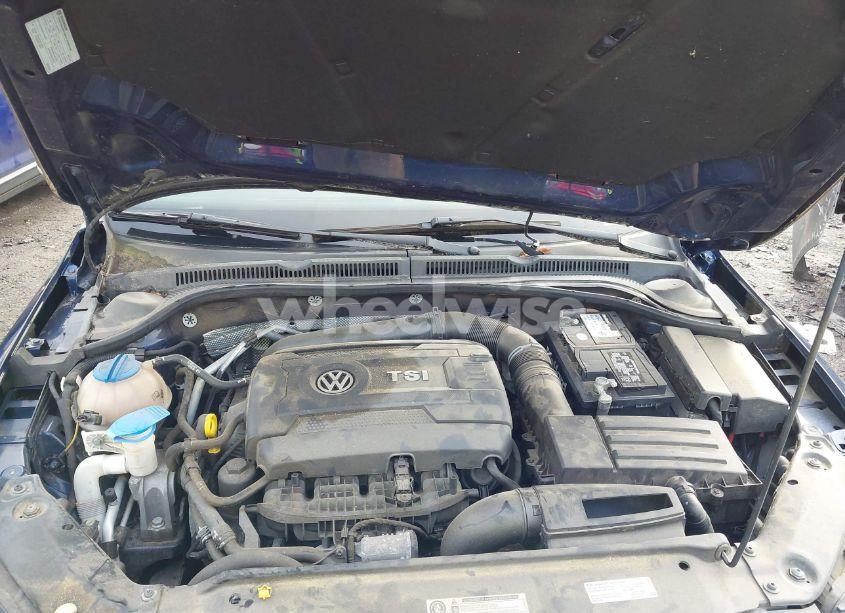 Photo 10 of 2014 Volkswagen Jetta 1.8T SE (VIN 3VWD17AJ7EM396010)