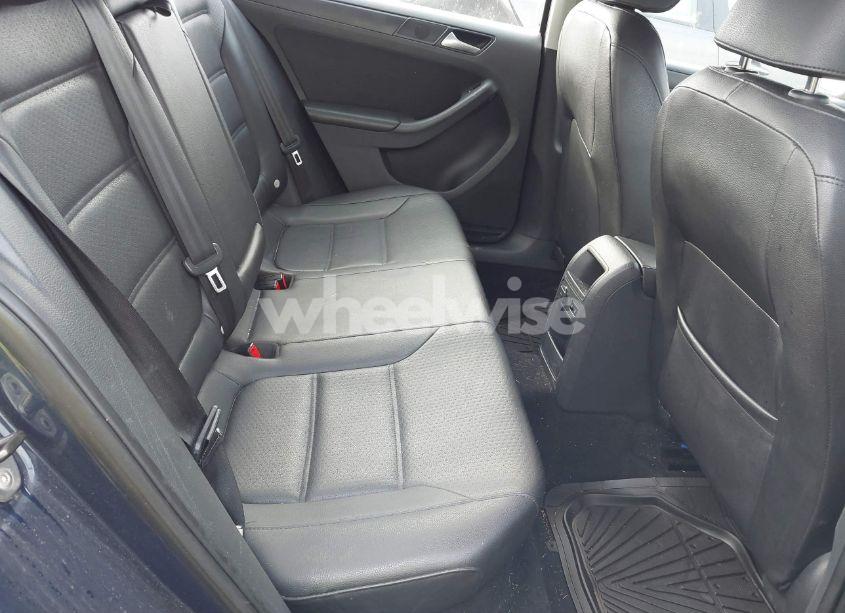 Photo 8 of 2014 Volkswagen Jetta 1.8T SE (VIN 3VWD17AJ7EM396010)