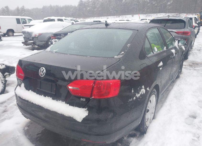 Photo 4 of 2014 Volkswagen Jetta 1.8T SE (VIN 3VWD17AJ7EM419589)