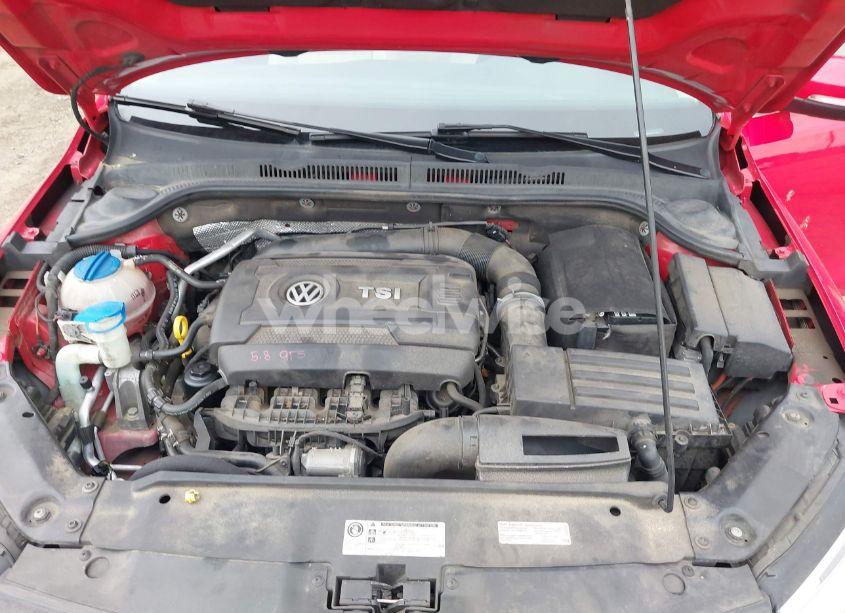 Photo 10 of 2015 Volkswagen Jetta 1.8T SE (VIN 3VWD17AJ7FM204019)