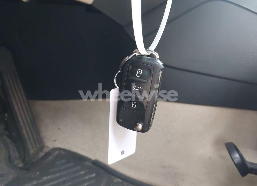 Photo 11 of 2015 Volkswagen Jetta 1.8T SE (VIN 3VWD17AJ7FM204019)