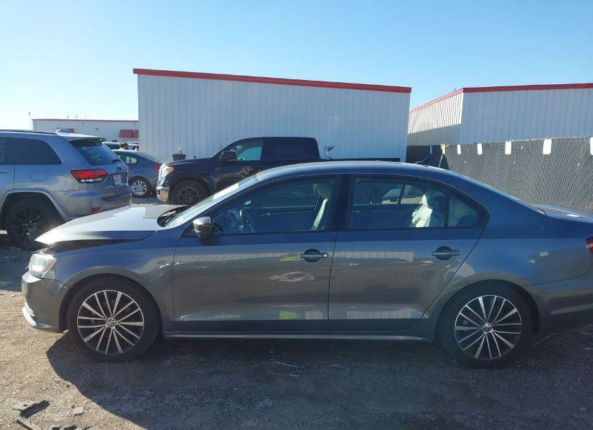 Photo 14 of 2015 Volkswagen Jetta 1.8T SPORT (VIN 3VWD17AJ7FM222052)