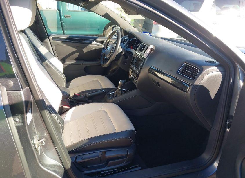 Photo 5 of 2015 Volkswagen Jetta 1.8T SPORT (VIN 3VWD17AJ7FM222052)