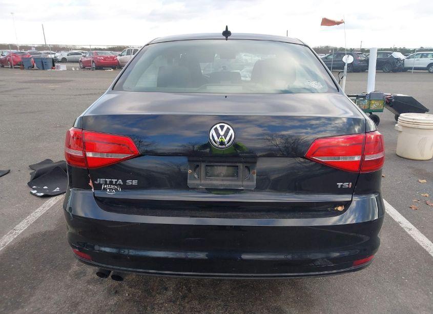 Photo 17 of 2015 Volkswagen Jetta 1.8T SE (VIN 3VWD17AJ7FM259294)