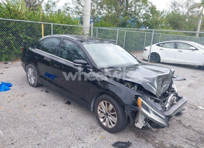 2015 Volkswagen Jetta 1.8T SE (VIN 3VWD17AJ7FM276323) main photo