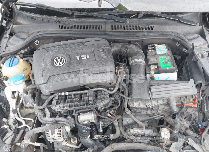 Photo 10 of 2015 Volkswagen Jetta 1.8T SE (VIN 3VWD17AJ7FM276323)