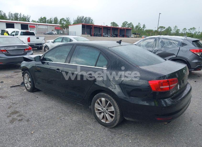 Photo 3 of 2015 Volkswagen Jetta 1.8T SE (VIN 3VWD17AJ7FM276323)