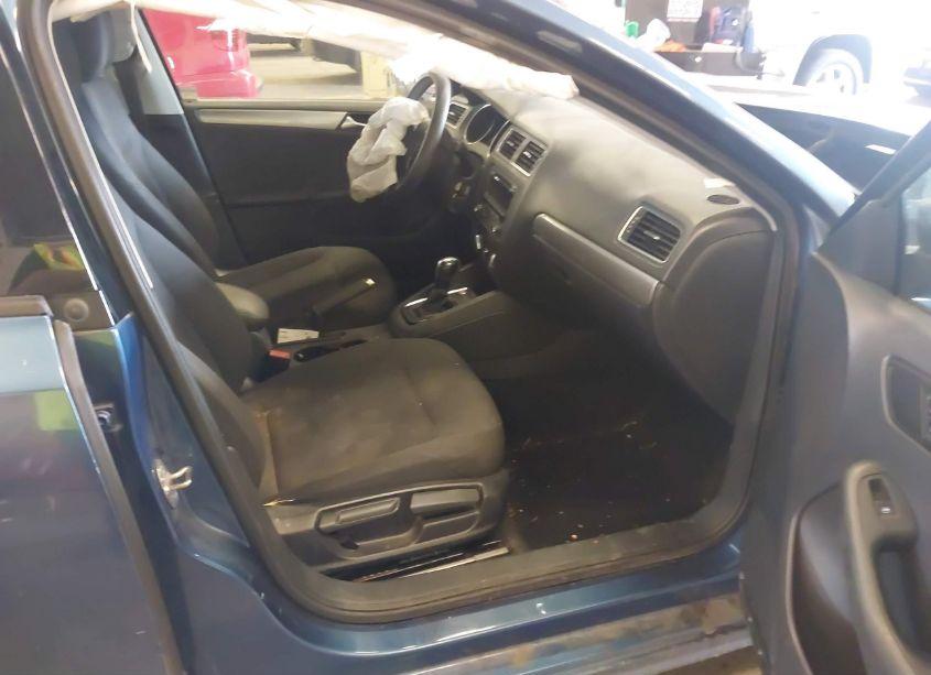 Photo 5 of 2015 Volkswagen Jetta 1.8T SE (VIN 3VWD17AJ7FM285510)