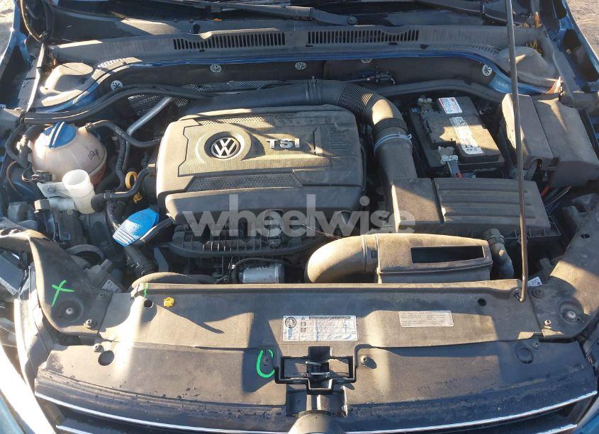 Photo 10 of 2015 Volkswagen Jetta 1.8T SE (VIN 3VWD17AJ7FM300281)