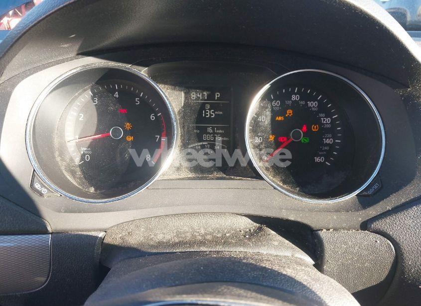 Photo 7 of 2015 Volkswagen Jetta 1.8T SE (VIN 3VWD17AJ7FM300281)