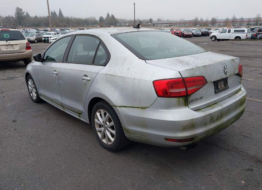 Photo 3 of 2015 Volkswagen Jetta 1.8T SE (VIN 3VWD17AJ7FM301656)