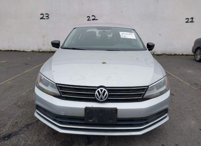 Photo 6 of 2015 Volkswagen Jetta 1.8T SE (VIN 3VWD17AJ7FM301656)