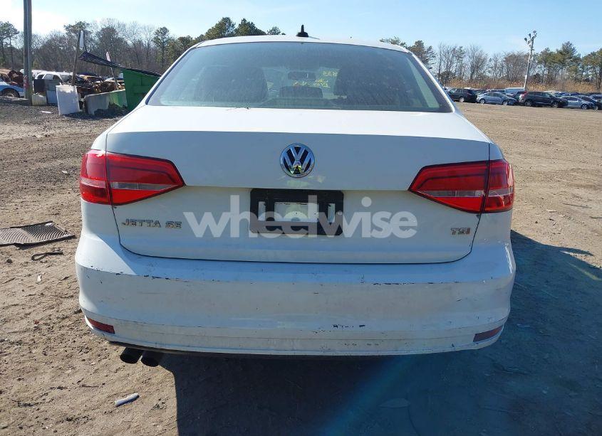 Photo 16 of 2015 Volkswagen Jetta 1.8T SE (VIN 3VWD17AJ7FM332079)