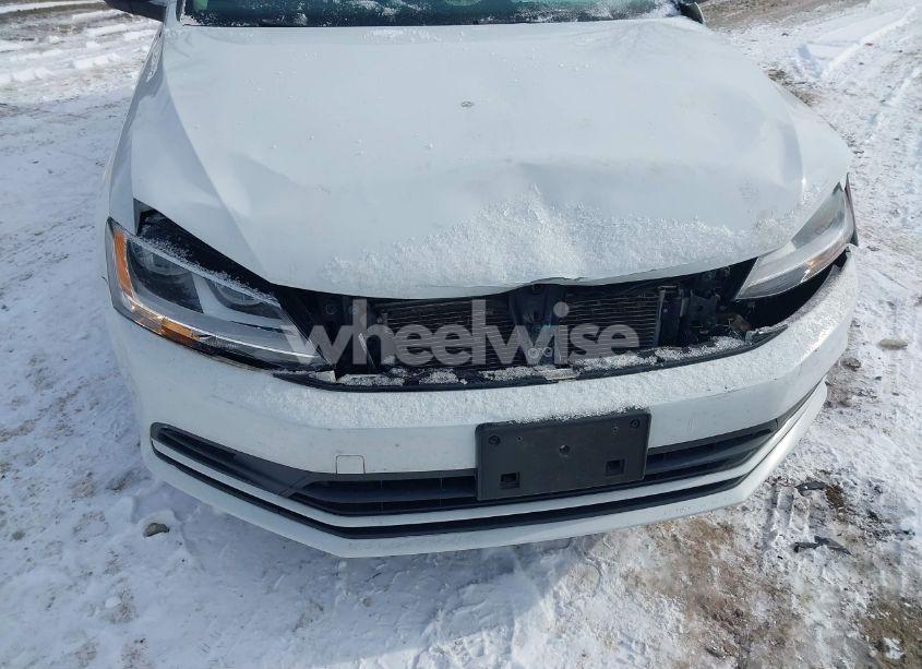 Photo 6 of 2015 Volkswagen Jetta 1.8T SE (VIN 3VWD17AJ7FM347214)