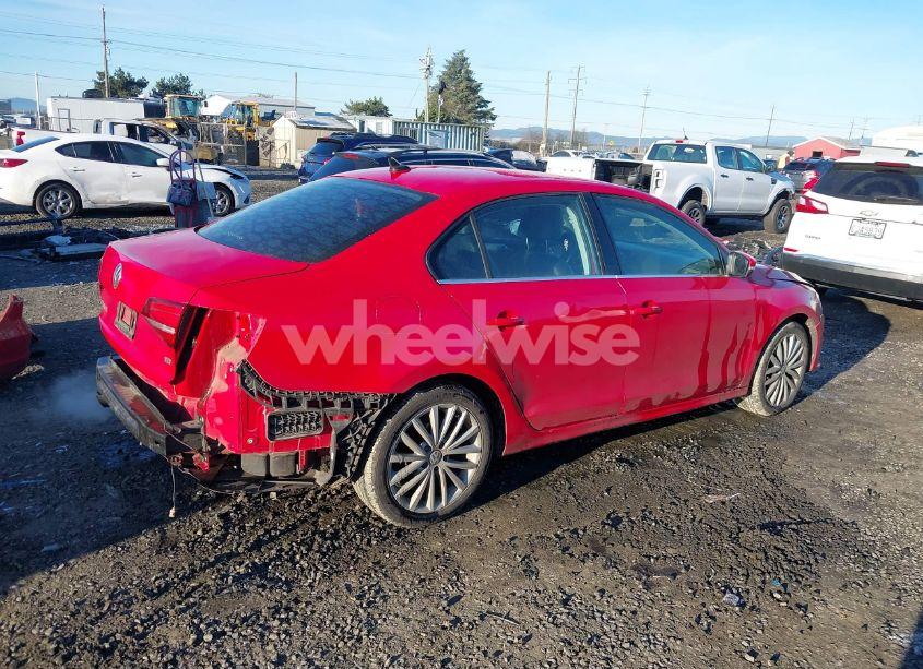 Photo 4 of 2015 Volkswagen Jetta 1.8T SE (VIN 3VWD17AJ7FM355815)