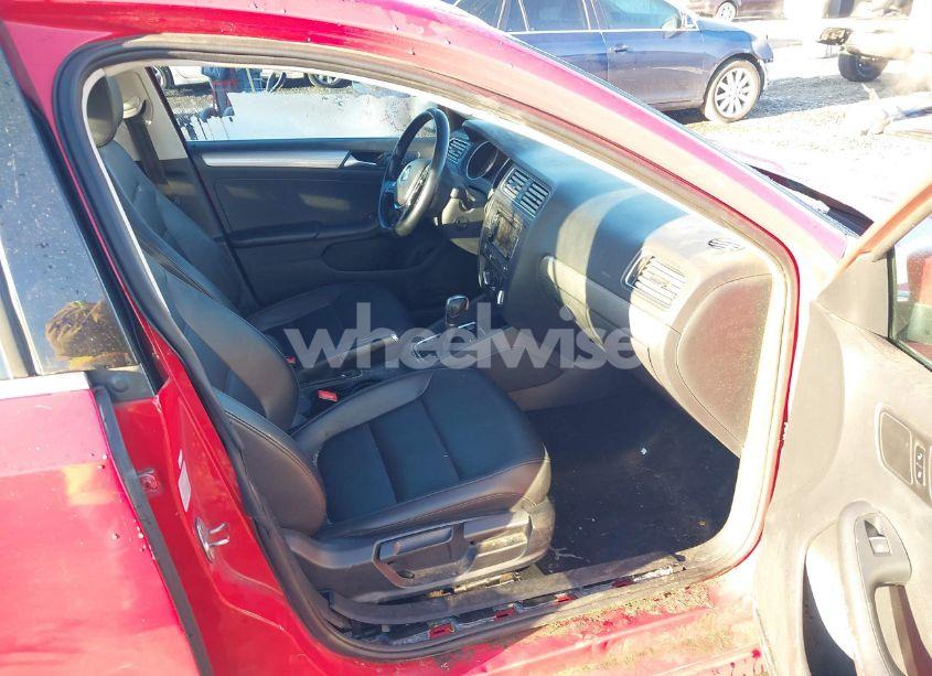 Photo 5 of 2015 Volkswagen Jetta 1.8T SE (VIN 3VWD17AJ7FM355815)