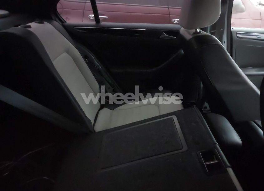 Photo 8 of 2015 Volkswagen Jetta 1.8T SPORT (VIN 3VWD17AJ7FM414183)