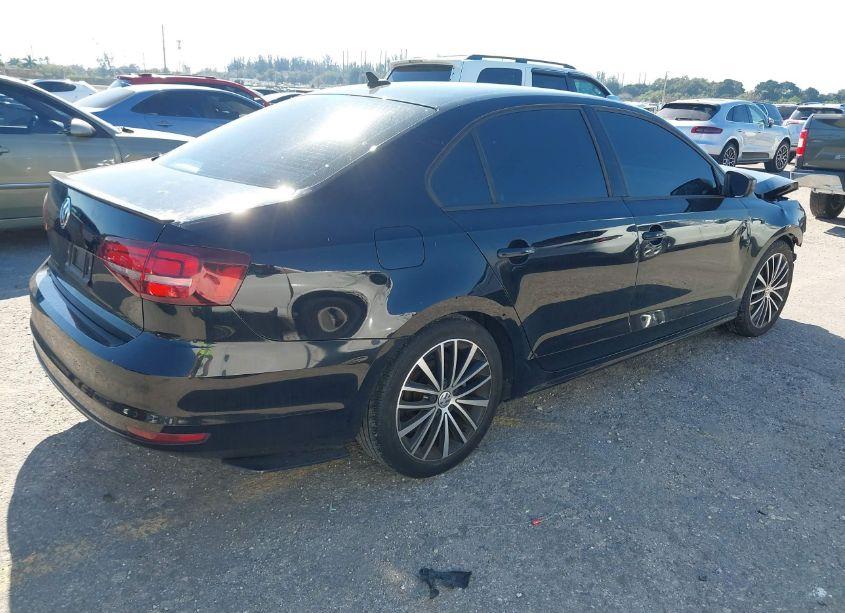 Photo 4 of 2016 Volkswagen Jetta 1.8T SPORT (VIN 3VWD17AJ7GM240861)