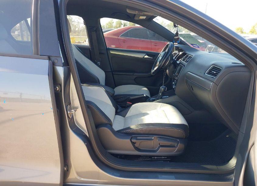 Photo 5 of 2016 Volkswagen Jetta 1.8T SPORT (VIN 3VWD17AJ7GM276047)