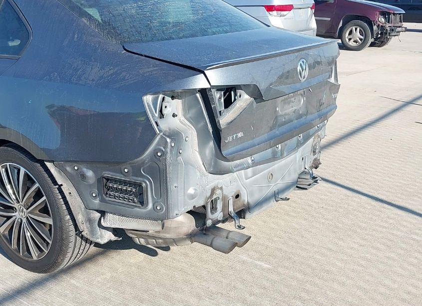 Photo 6 of 2016 Volkswagen Jetta 1.8T SPORT (VIN 3VWD17AJ7GM276047)