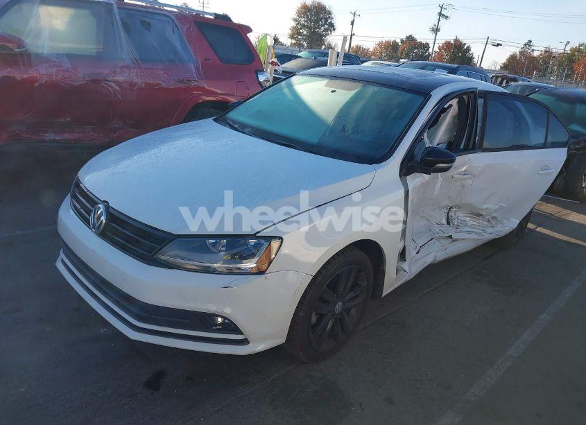 Photo 2 of 2018 Volkswagen Jetta 1.8T SE SPORT (VIN 3VWD17AJ7JM211643)