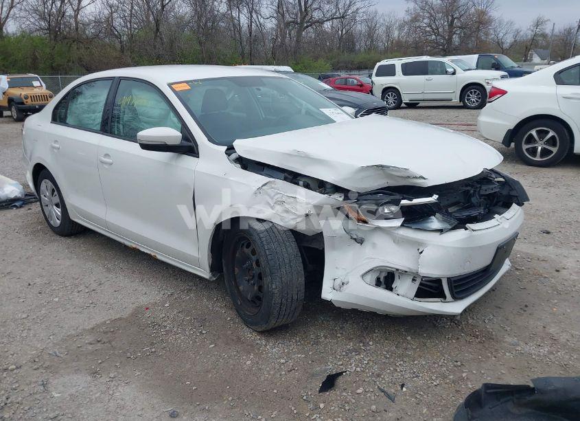 2014 Volkswagen Jetta 1.8T SE (VIN 3VWD17AJ8EM211169) main photo