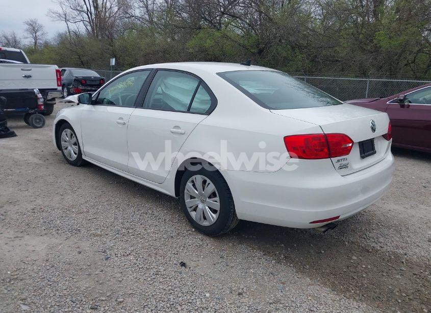 Photo 3 of 2014 Volkswagen Jetta 1.8T SE (VIN 3VWD17AJ8EM211169)