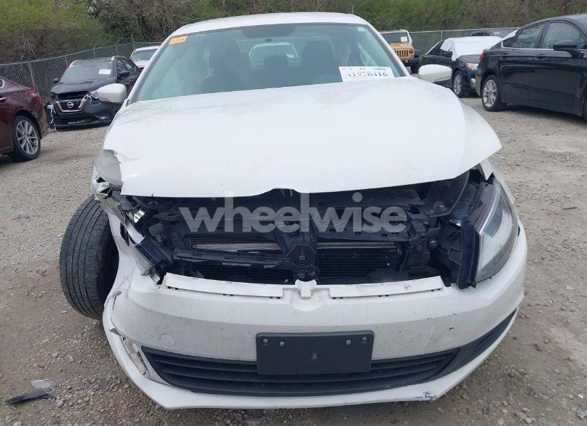 Photo 6 of 2014 Volkswagen Jetta 1.8T SE (VIN 3VWD17AJ8EM211169)