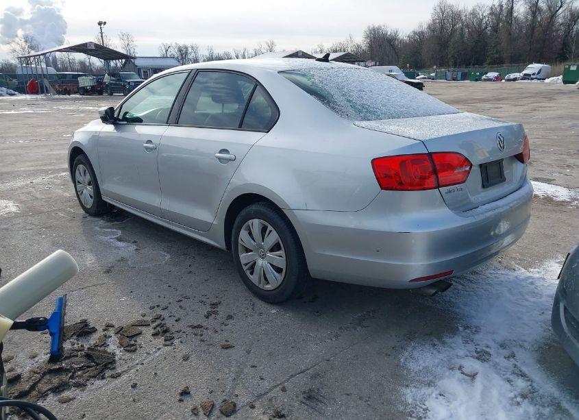 Photo 3 of 2014 Volkswagen Jetta 1.8T SE (VIN 3VWD17AJ8EM223242)
