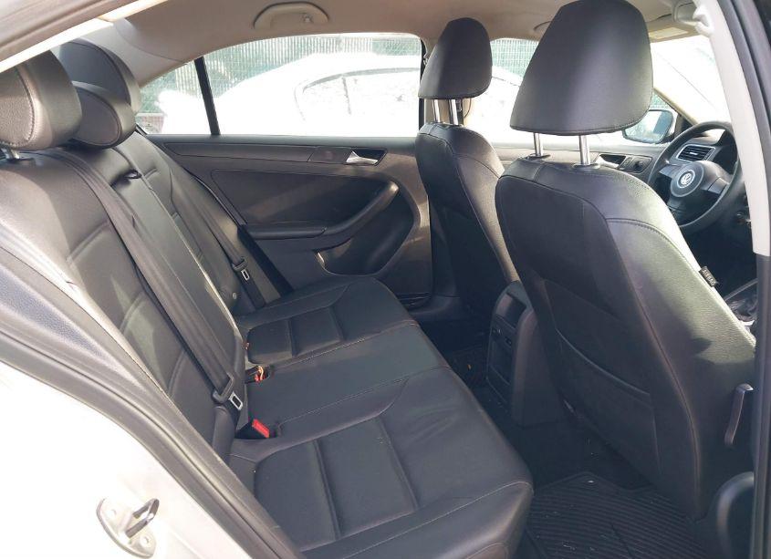 Photo 8 of 2014 Volkswagen Jetta 1.8T SE (VIN 3VWD17AJ8EM223242)