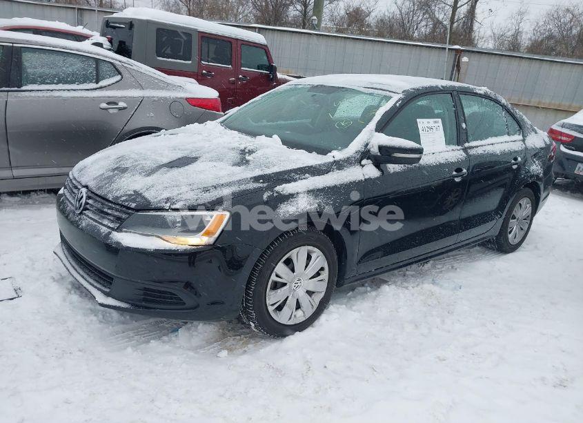 Photo 2 of 2014 Volkswagen Jetta 1.8T SE (VIN 3VWD17AJ8EM239201)