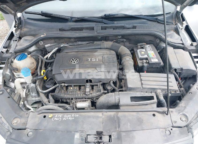 Photo 10 of 2014 Volkswagen Jetta 1.8T SE (VIN 3VWD17AJ8EM314253)