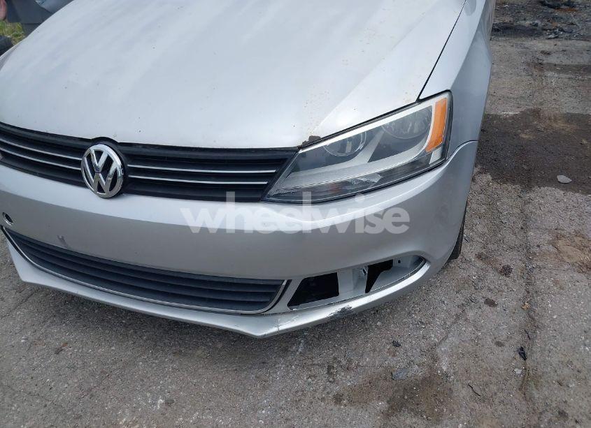 Photo 6 of 2014 Volkswagen Jetta 1.8T SE (VIN 3VWD17AJ8EM314253)