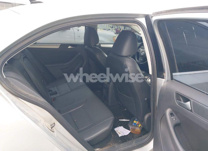 Photo 8 of 2014 Volkswagen Jetta 1.8T SE (VIN 3VWD17AJ8EM314253)