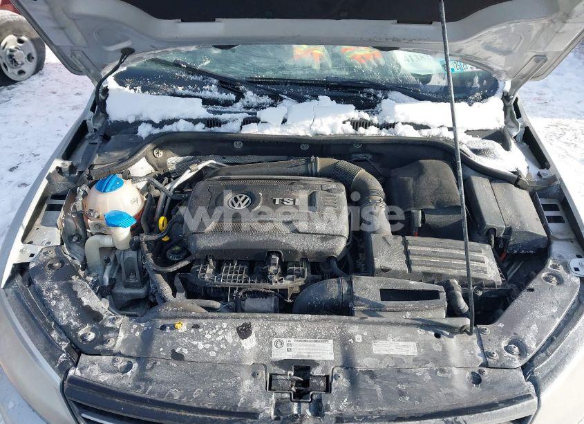 Photo 10 of 2014 Volkswagen Jetta 1.8T SE (VIN 3VWD17AJ8EM315113)