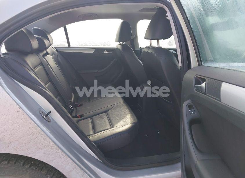 Photo 8 of 2014 Volkswagen Jetta 1.8T SE (VIN 3VWD17AJ8EM315113)