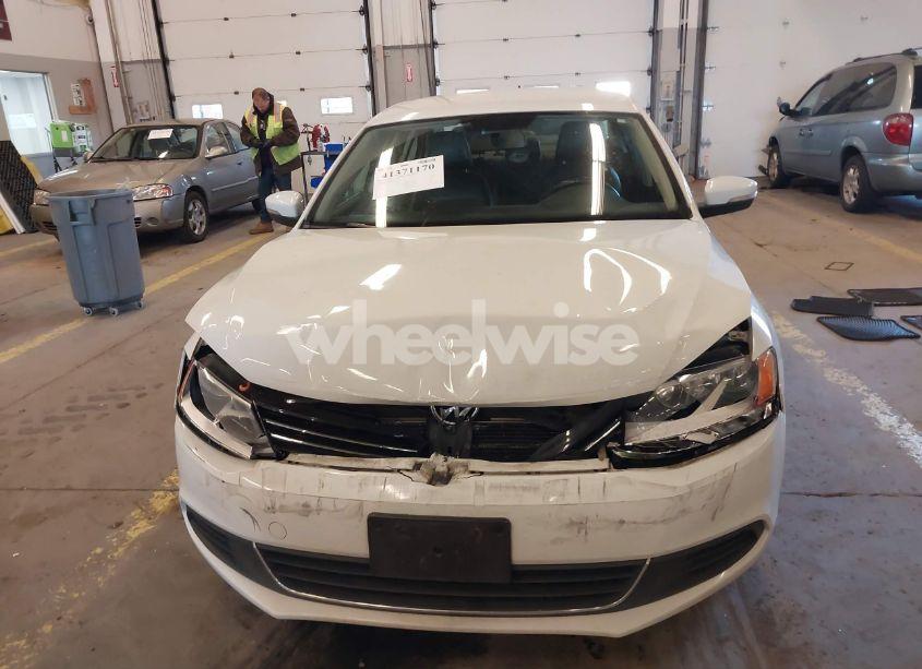 Photo 12 of 2014 Volkswagen Jetta 1.8T SE (VIN 3VWD17AJ8EM336253)