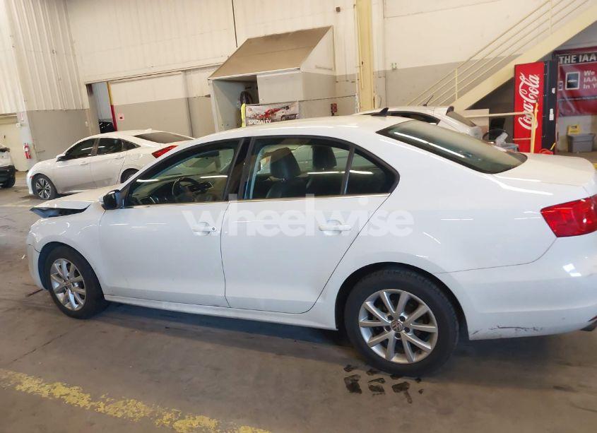 Photo 14 of 2014 Volkswagen Jetta 1.8T SE (VIN 3VWD17AJ8EM336253)