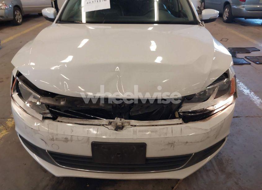 Photo 6 of 2014 Volkswagen Jetta 1.8T SE (VIN 3VWD17AJ8EM336253)