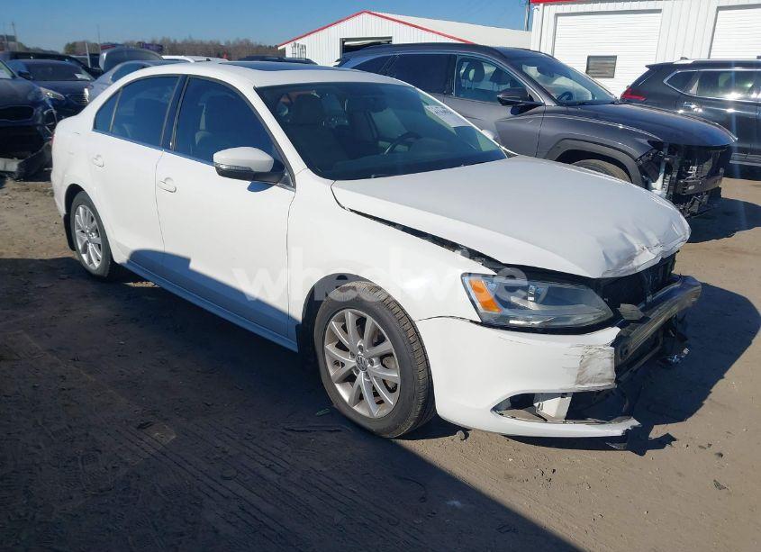 2014 Volkswagen Jetta 1.8T SE (VIN 3VWD17AJ8EM361895) main photo