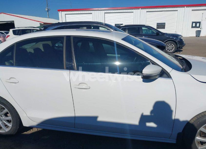 Photo 13 of 2014 Volkswagen Jetta 1.8T SE (VIN 3VWD17AJ8EM361895)