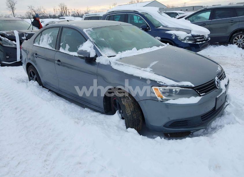 2014 Volkswagen Jetta 1.8T SE (VIN 3VWD17AJ8EM362173) main photo